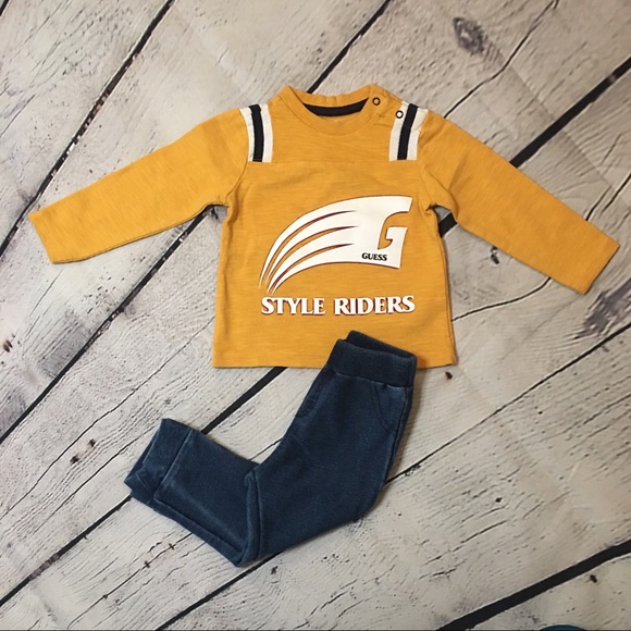 Guess 2 piece set long sleeve & pants baby boy 12m - Picture 1 of 16
